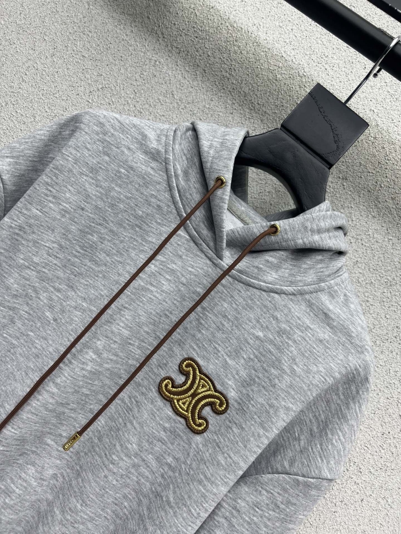 Ce1i*e outwears